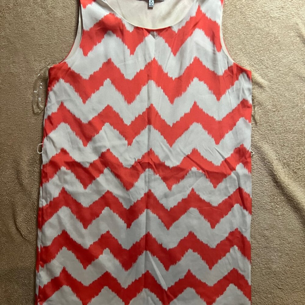 Almost Famous Women Medium Coral Cream Sleeveless Chevron Sun Summer Dress
